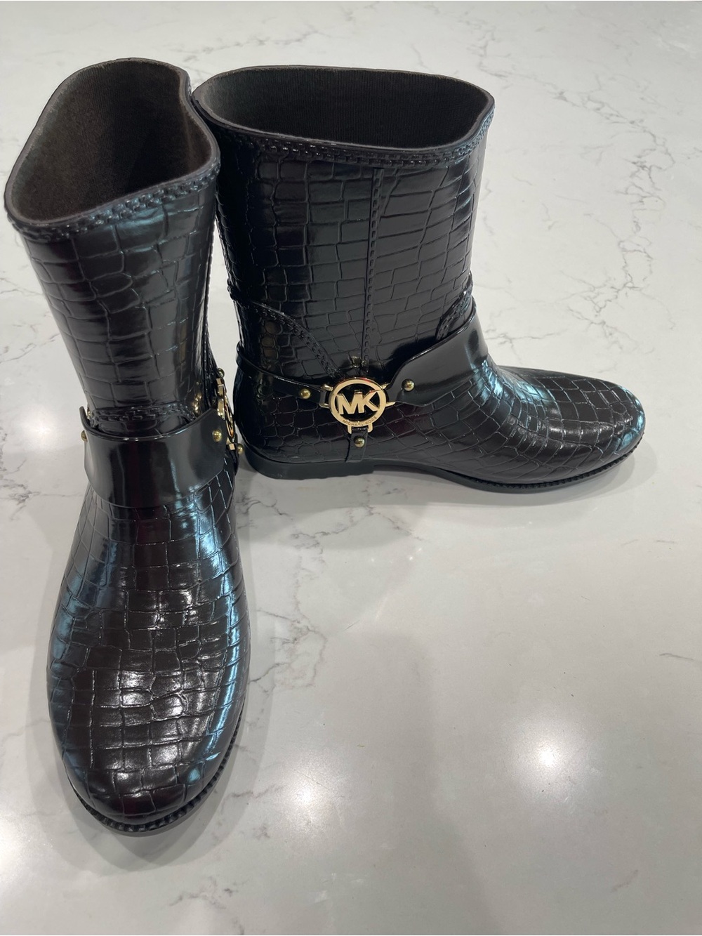 Michael Kors NWOT Black Croc Patent Mid-Calf Boots with Gold MK Emblem